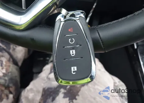 2025 Chevrolet Trax Fwd Lt z USA, uszkodzony, nr VIN KL77LHEP0SC322159